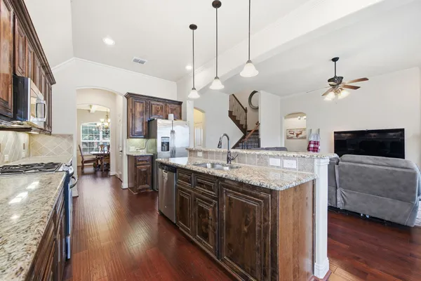 $2,350 | 17921 Misty Harbor Drive, Pflugerville, TX 78660