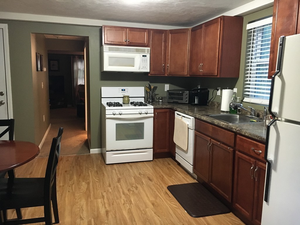 46 Brandon Road Dudley, MA 01571 - Photo 5 of 21 Gallery Image 5