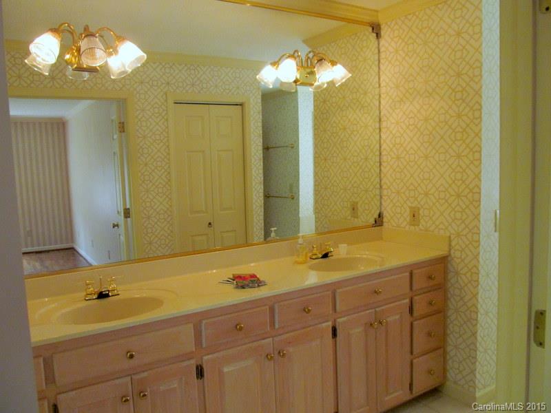 1710 Ridge Street Albemarle, NC 28001 - Photo 10 of 22 Gallery Image 10