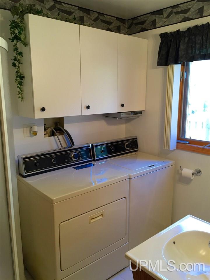 57 North Camp Road Ishpeming, MI 49849 - Photo 5 of 23