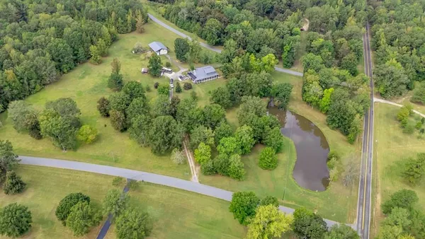$589,000 | 350 Flatwood Farm Road, Abbeville, SC 29620