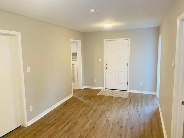 $179,900 | 8627 Robindale Avenue, Dearborn Heights, MI 48127