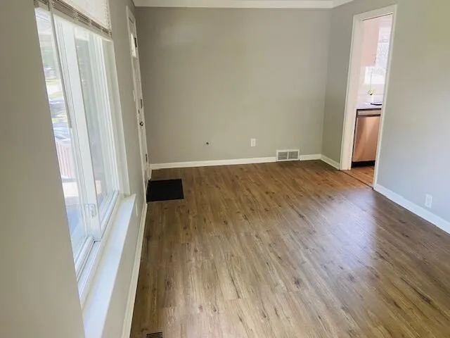 $179,900 | 8627 Robindale Avenue, Dearborn Heights, MI 48127