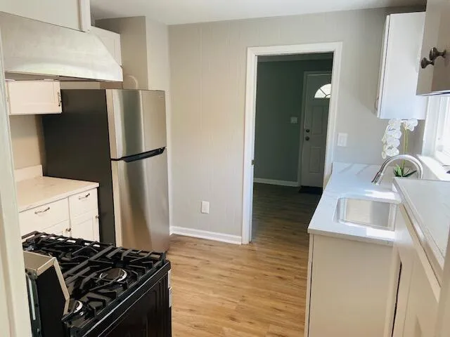 $179,900 | 8627 Robindale Avenue, Dearborn Heights, MI 48127