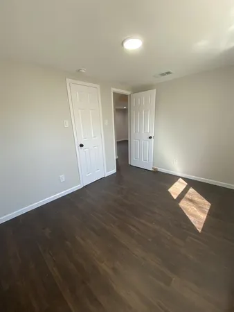 $1,190 | 618 Cedarcrest Drive, Tool, TX 75143