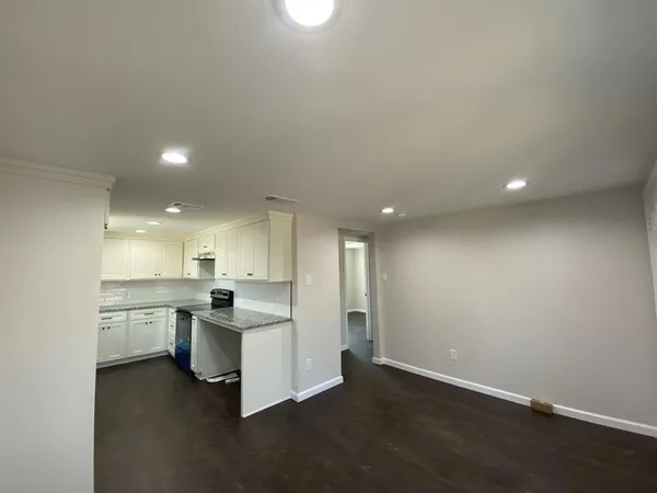 $1,190 | 618 Cedarcrest Drive, Tool, TX 75143