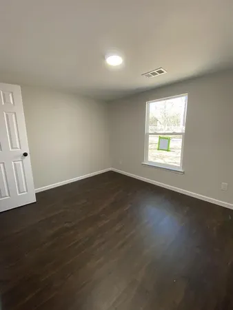 $1,190 | 618 Cedarcrest Drive, Tool, TX 75143