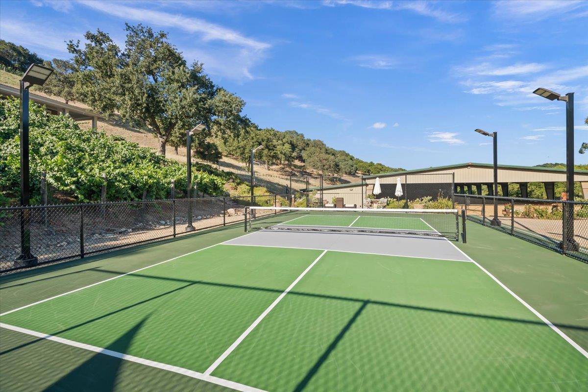 14411 Shannon Road Los Gatos, CA 95032 - Photo 117 of 138
