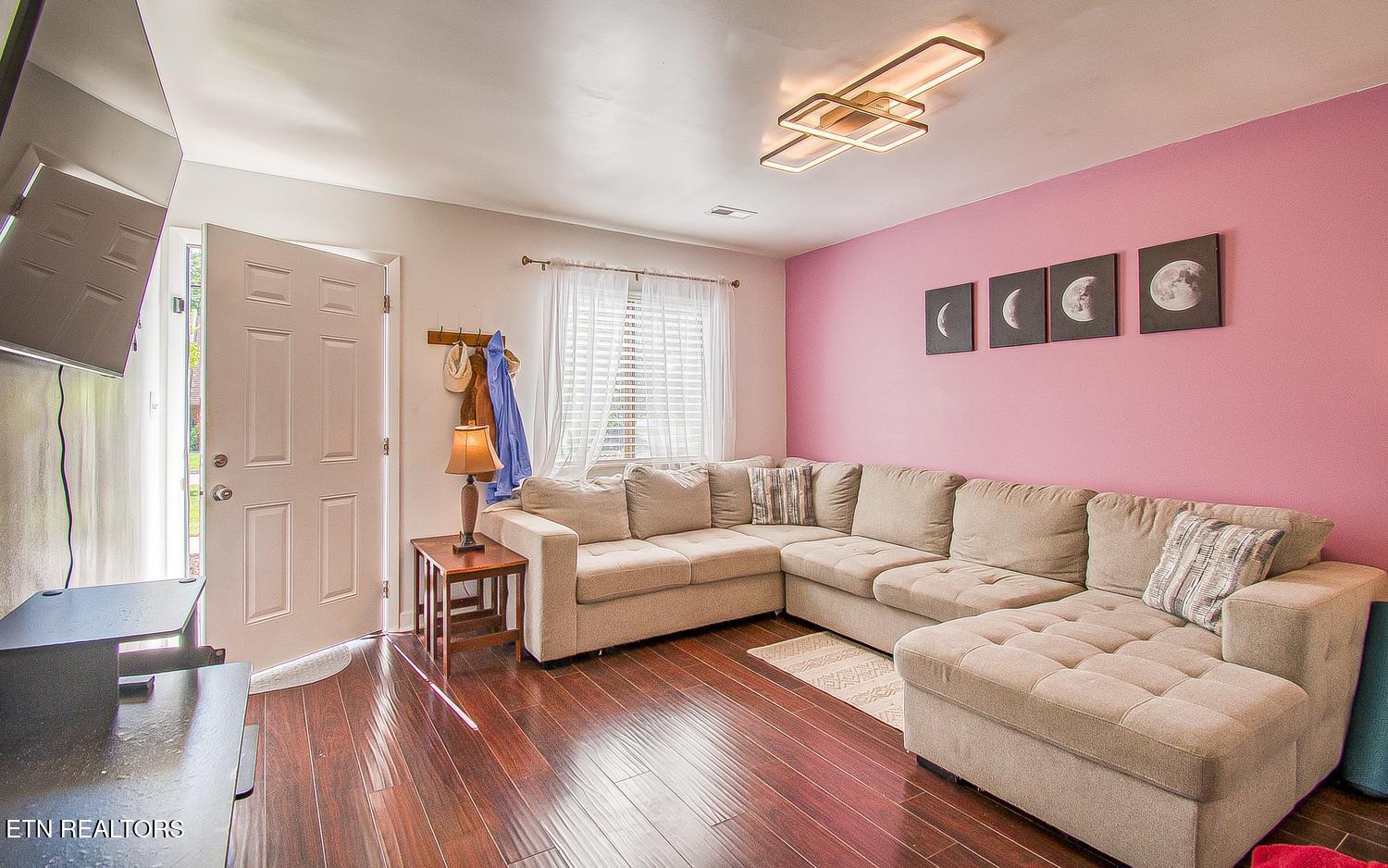 2705 Sood Road, Unit B Knoxville, TN 37921 - Photo 3 of 18 003-002-DSC 7781-1500x938