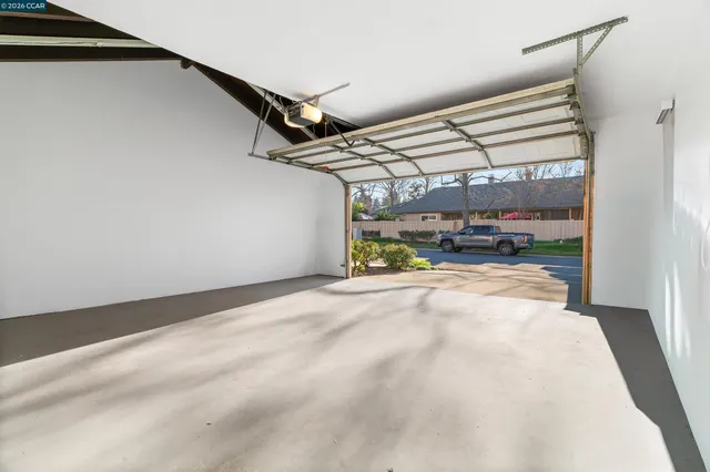 $969,000 | 582 La Corso Drive, Walnut Creek, CA 94598