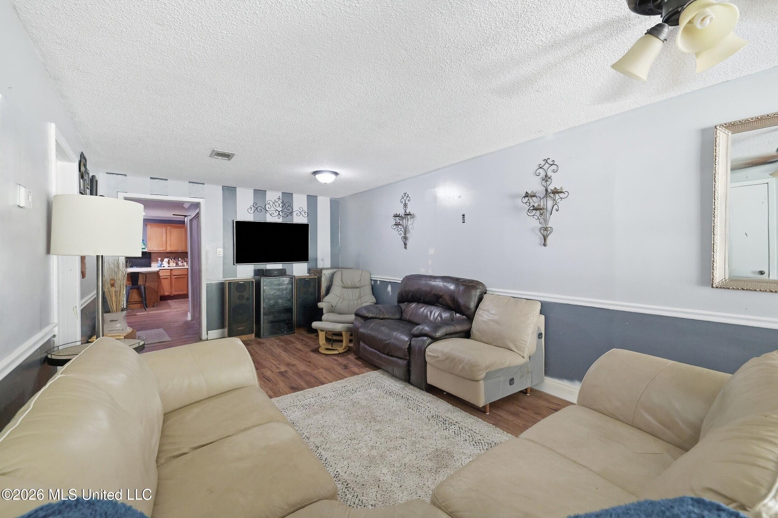 12231 Shorecrest Road Biloxi, MS 39532 - Photo 19 of 26 8_r6__1169