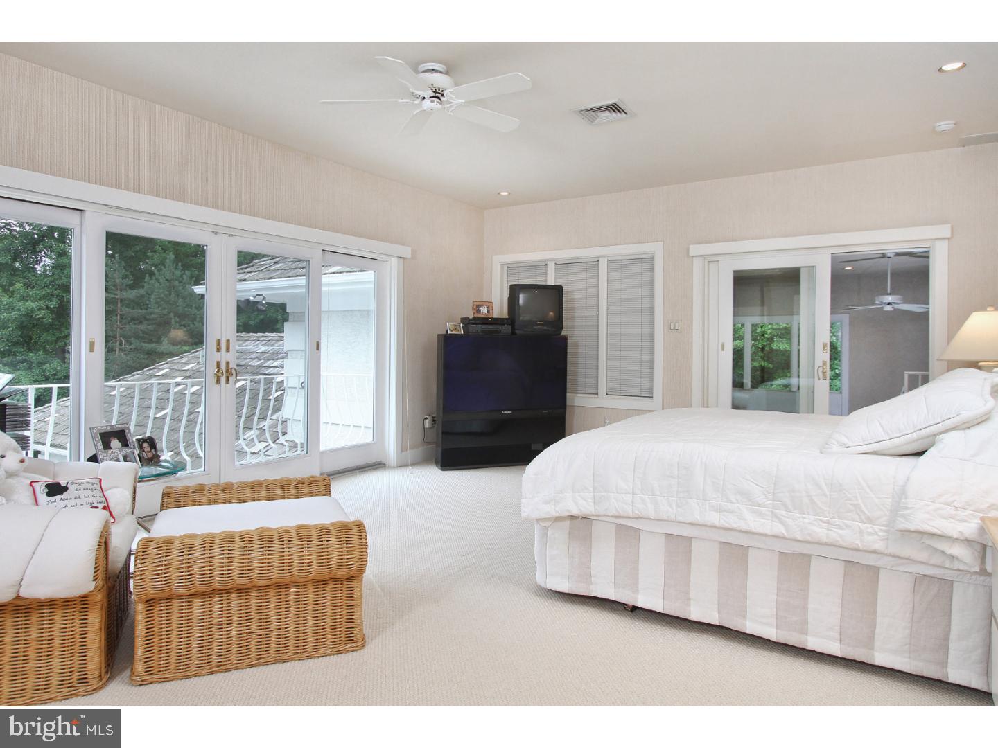 875 Cox Road Moorestown, NJ 08057 - Photo 11 of 26