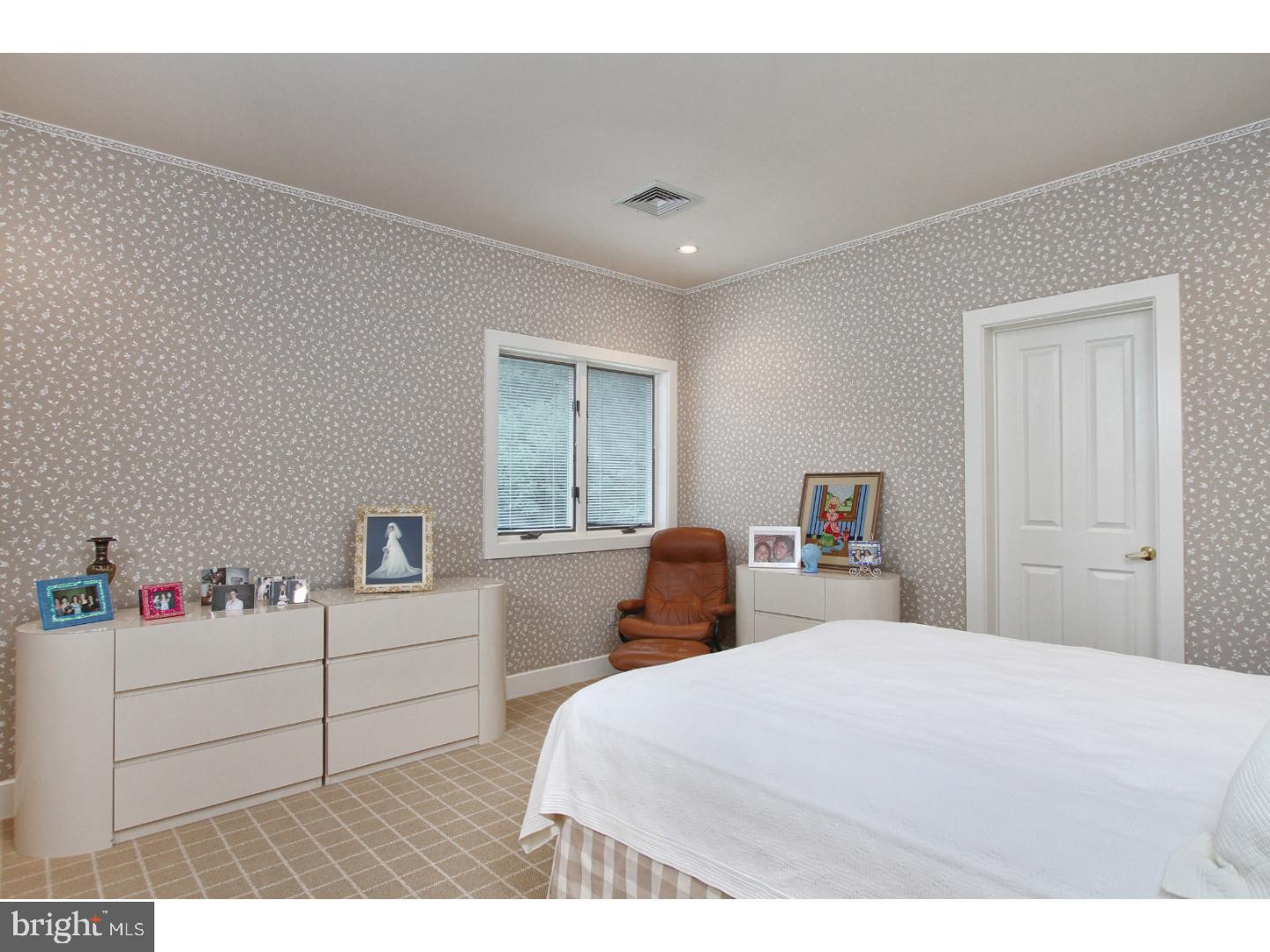 875 Cox Road Moorestown, NJ 08057 - Photo 15 of 26