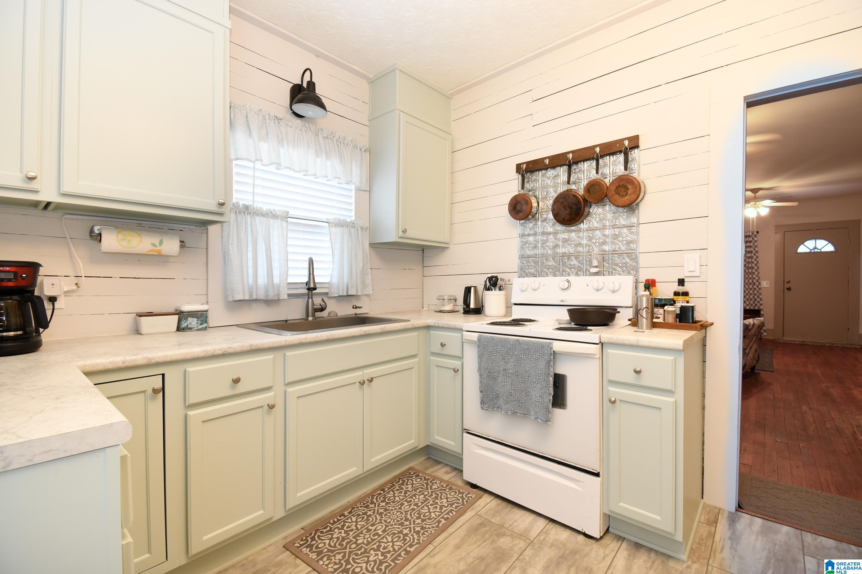 2004 4th Avenue Clanton, AL 35045 - Photo 14 of 27