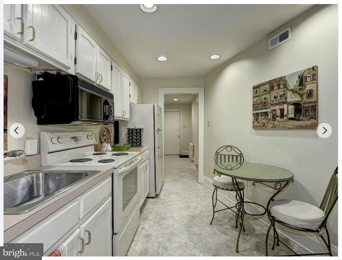 17 Logan Circle Northwest Washington, DC 20005 - Photo 29 of 43 Previous listing photo - Lower level Kitchen