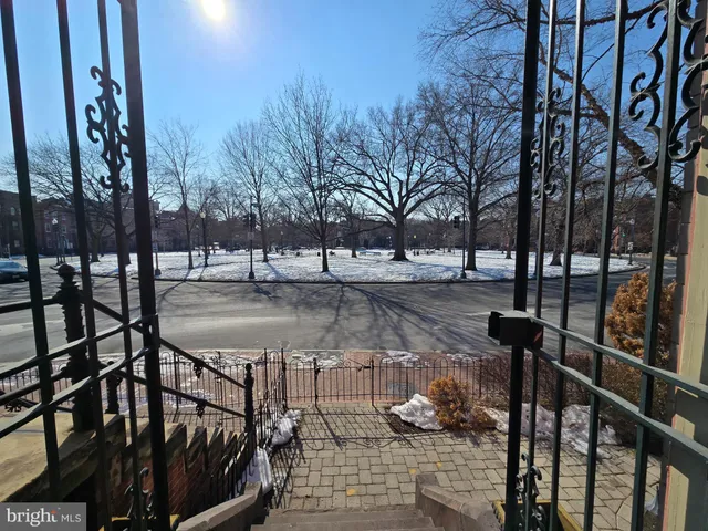 $2,250,000 | 17 Logan Circle Northwest, Washington, DC 20005