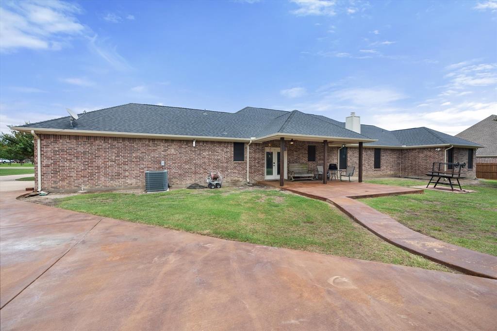 413 Rugged Drive Red Oak, TX 75154 - Photo 28 of 39
