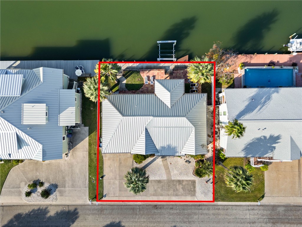 21 Flamingo Road Rockport, TX 78382 - Photo 26 of 30 an outdoor space with furniture