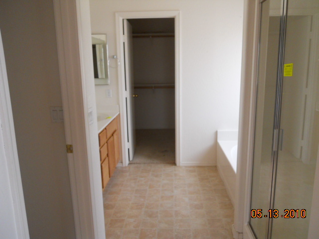 2408 West Maldonado Road Phoenix, AZ 85041 - Photo 12 of 15 master bath
