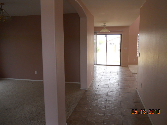 2408 West Maldonado Road Phoenix, AZ 85041 - Photo 3 of 15 dining room / entry way