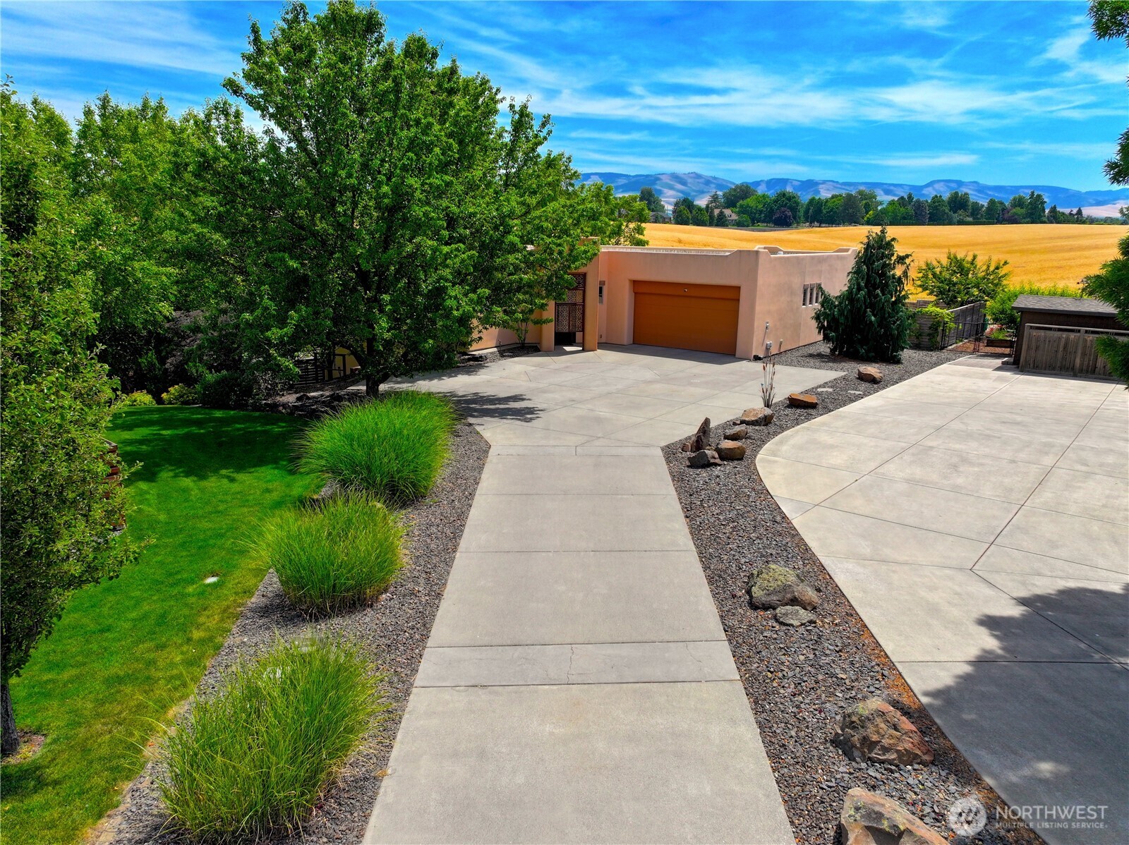 159 Coyote Ridge Drive Walla Walla, WA 99362 - Photo 2 of 29