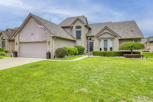 $549,999 | 54393 Amber Drive, Macomb, MI 48042