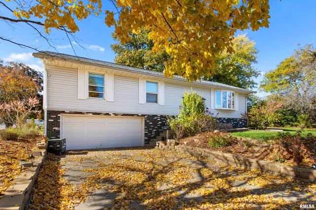 $249,000 | 101 North Oregon Avenue, Morton, IL 61550