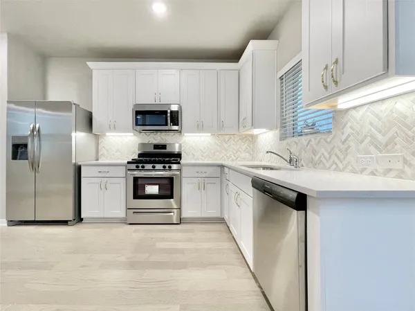 $2,295 | 2415 Lakey Cove, Leander, TX 78641