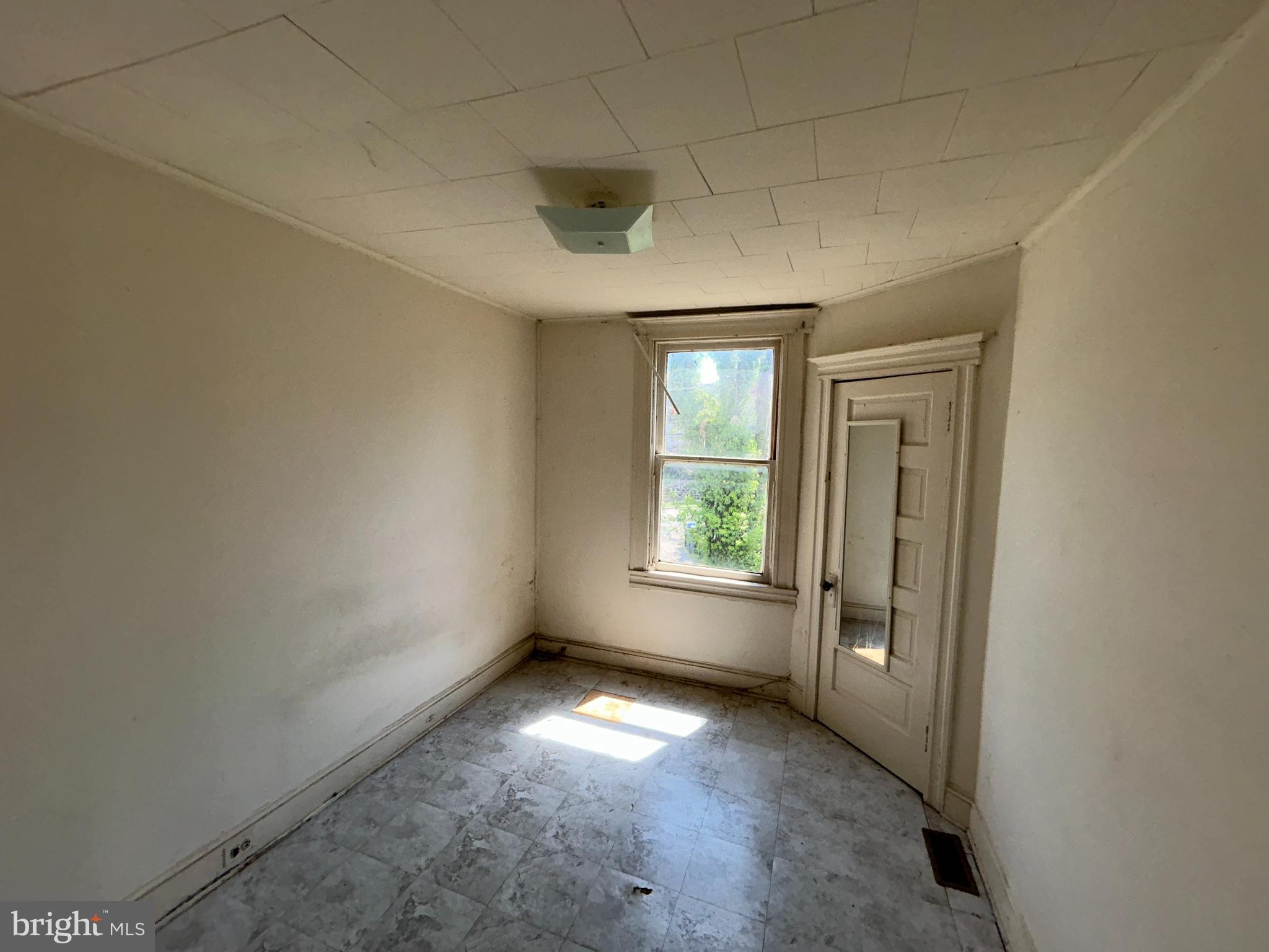 2215 Belair Road Baltimore, MD 21213 - Photo 15 of 18 Bedroom