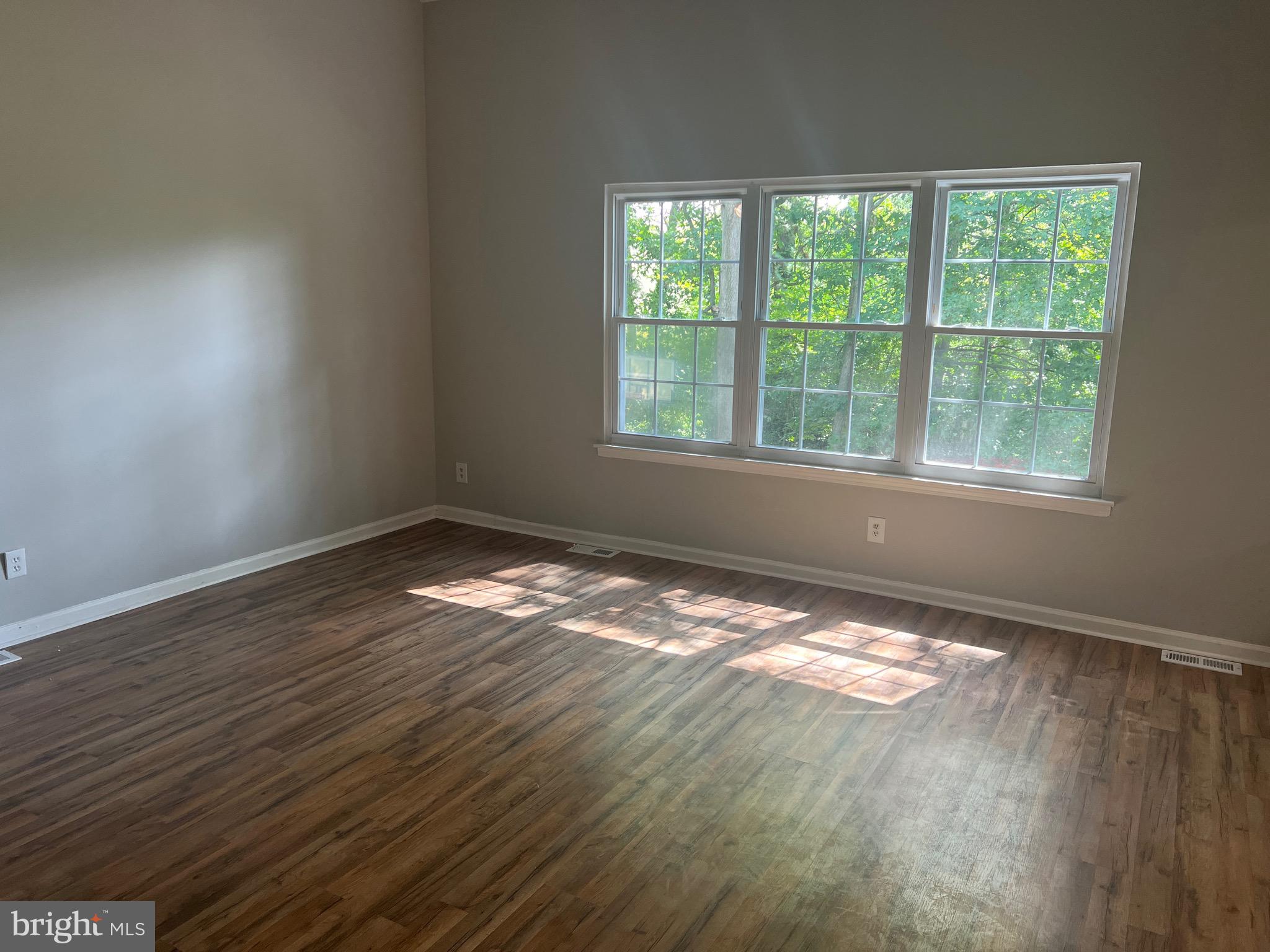 26 Hampton Gate Drive, Unit B Sicklerville, NJ 08081 - Photo 13 of 18 PRIMARY BEDROOM