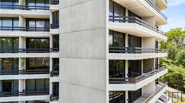 $665,000 | 2660 Peachtree Road Northwest, Unit 10H, Atlanta, GA 30305