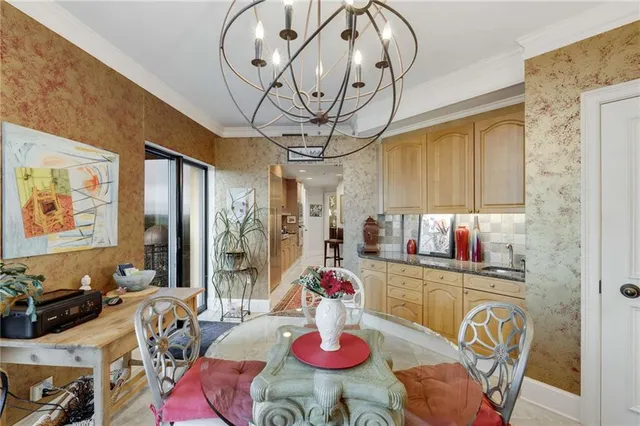 $665,000 | 2660 Peachtree Road Northwest, Unit 10H, Atlanta, GA 30305