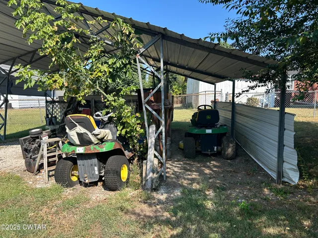 a view of outdoor space