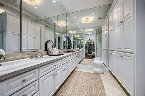 $2,350,000 | 2121 Kirby Drive, Unit 4NE, Houston, TX 77019