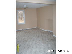 3121 Cold Springs Road Greenville, VA 24440 - Photo 3 of 6 a view of an empty room