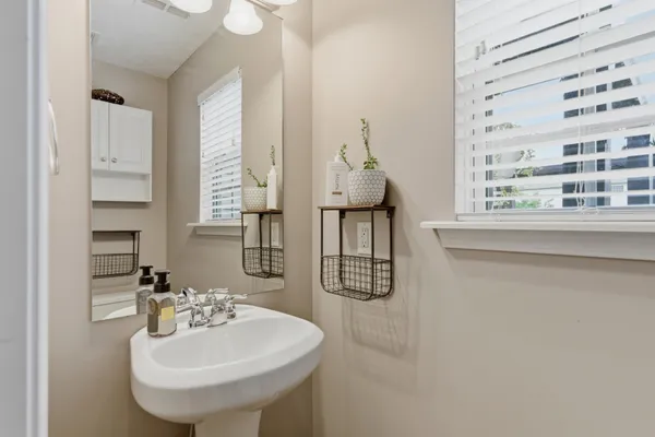 $385,000 | 305 Canal Court, Hermitage, TN 37076