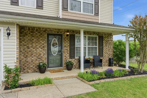 $385,000 | 305 Canal Court, Hermitage, TN 37076