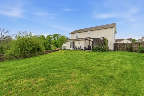 $385,000 | 305 Canal Court, Hermitage, TN 37076