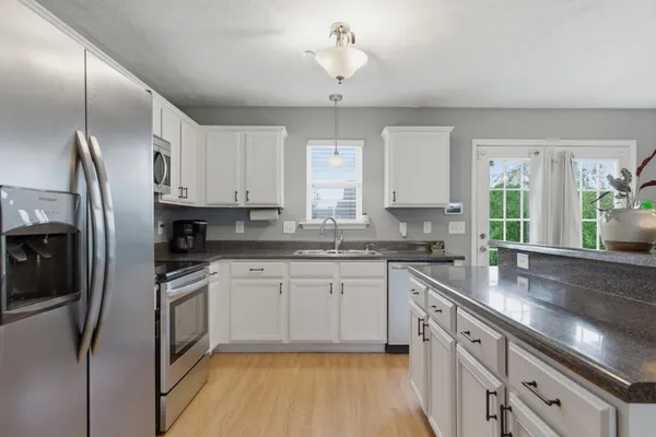 $385,000 | 305 Canal Court, Hermitage, TN 37076