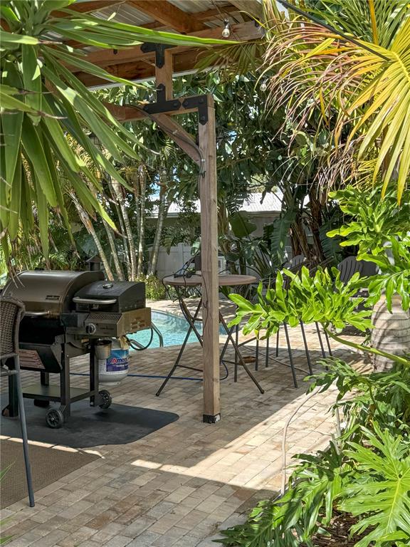 2058 Nursery Road Clearwater, FL 33764 - Photo 14 of 76
