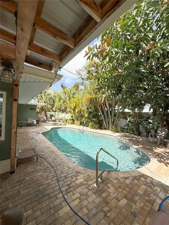 2058 Nursery Road Clearwater, FL 33764 - Photo 15 of 76