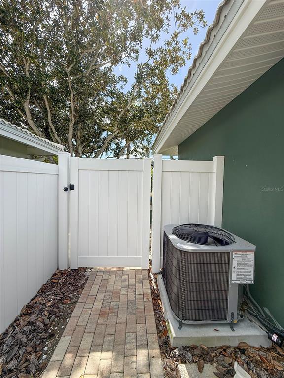 2058 Nursery Road Clearwater, FL 33764 - Photo 23 of 76