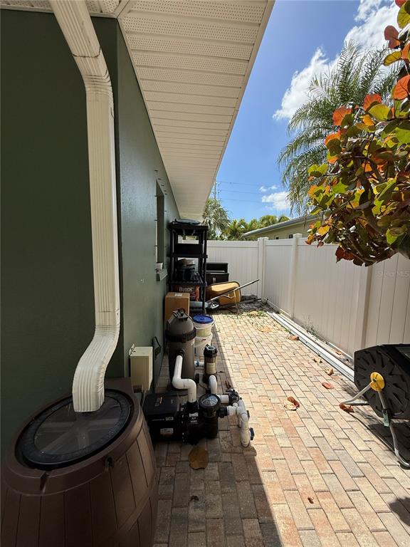 2058 Nursery Road Clearwater, FL 33764 - Photo 24 of 76
