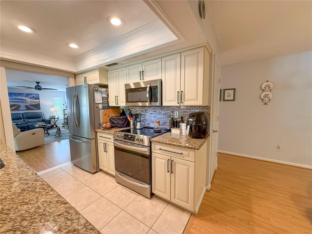 2058 Nursery Road Clearwater, FL 33764 - Photo 39 of 76