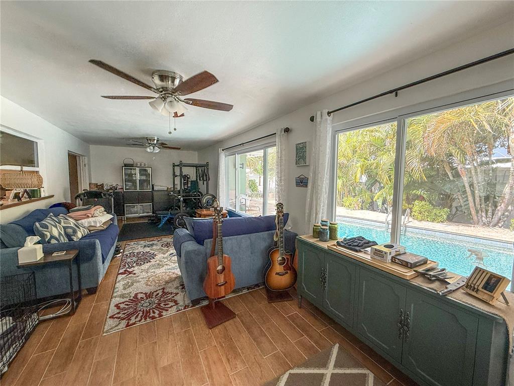 2058 Nursery Road Clearwater, FL 33764 - Photo 48 of 76