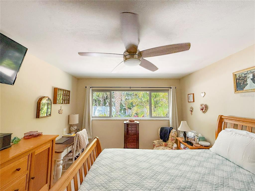 2058 Nursery Road Clearwater, FL 33764 - Photo 51 of 76