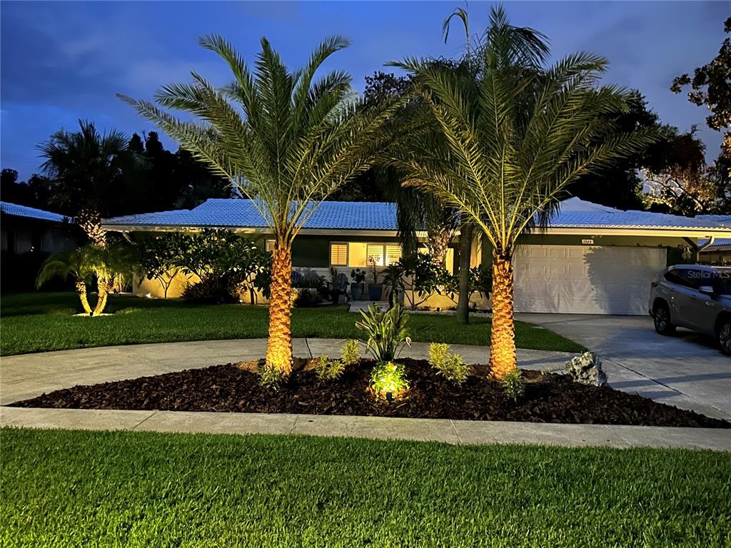 2058 Nursery Road Clearwater, FL 33764 - Photo 8 of 76
