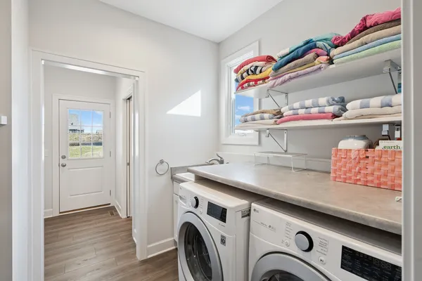 $849,900 | 6900 Grover Street, Bettendorf, IA 52722