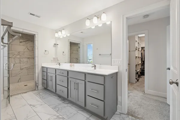 $849,900 | 6900 Grover Street, Bettendorf, IA 52722