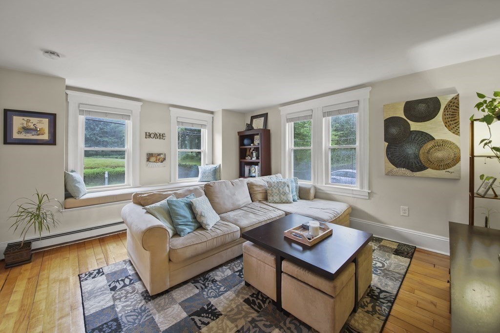 26 Bailey Road Holden, MA 01520 - Photo 4 of 32